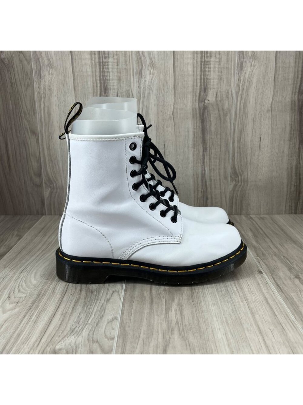 Dr. Martens Combat Boots Womens 7 1460 White Leather Lace Up Shoes